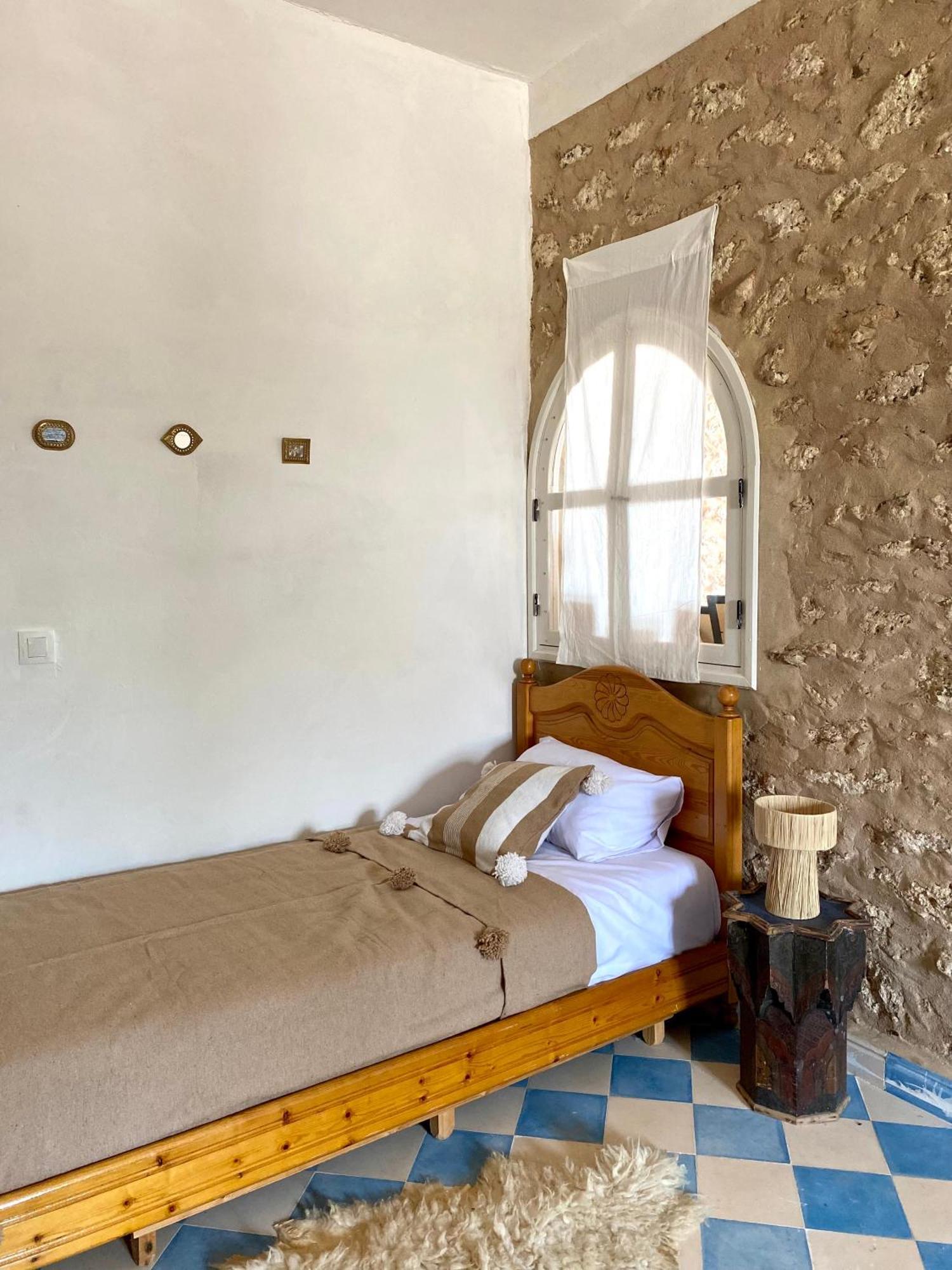 Adam House Apartment Есувейра Екстериор снимка