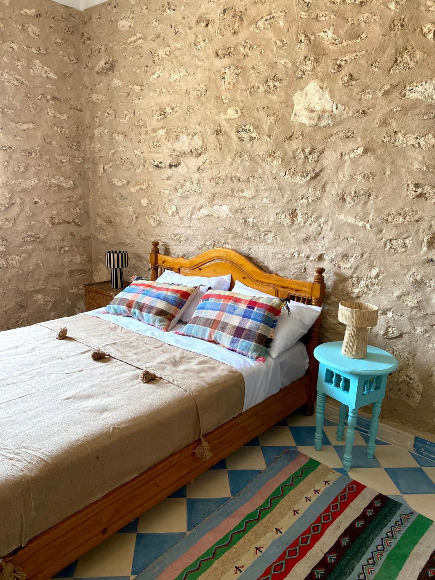 Adam House Apartment Есувейра Екстериор снимка